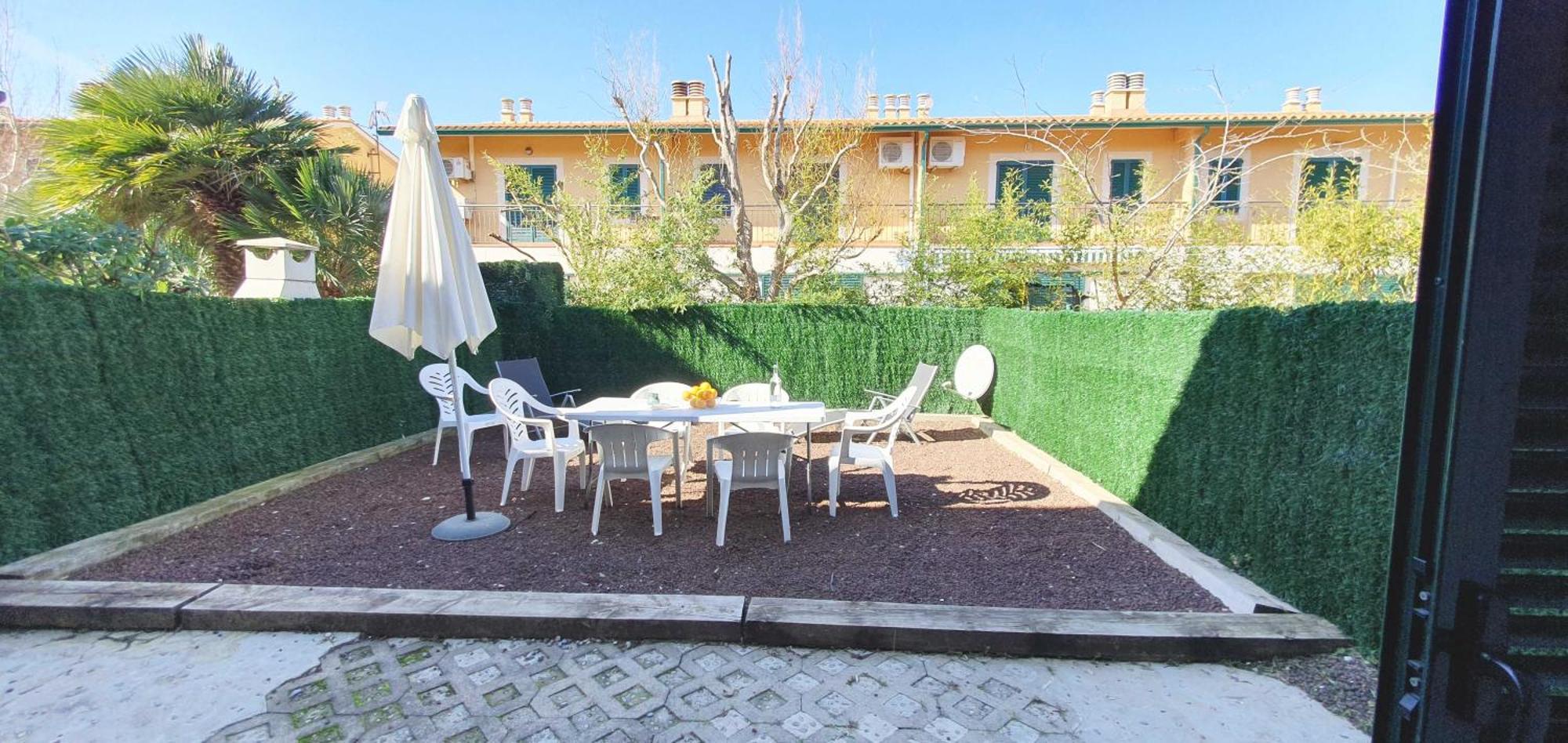 Casa Mas Pinell 93 Villa Torroella De Montgri Exterior photo